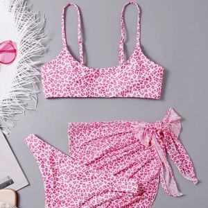 Womens size small 3 piece bikini set NWT SHEIN